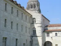 Les Chambres de l'Abbaye Hotels in Saintes