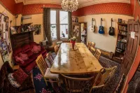 The Palace Backpackers