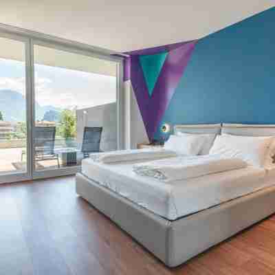 Hoody Active & Happiness Hotel Rooms