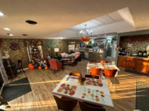 Super 8 by Wyndham Kingston Hotels in Roane County