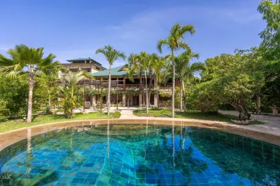 Tombo House