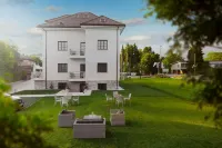 Vila Ula la Luxury Apartments Hotels in Zasip