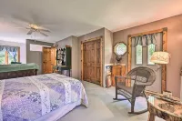 Lakeside Iola Hideaway Stunning Nature Views - Pet friendly