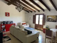 Grapevine Manor Hotel di 