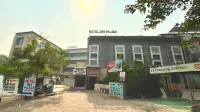 Hotel Dev Palace