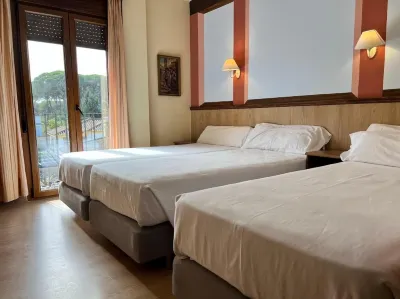Hotel Pinomar فنادق في إل بويرتو دي سانتا ماريا