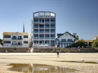 Les Vagues Hôtel & Spa Hotels in Arcachon