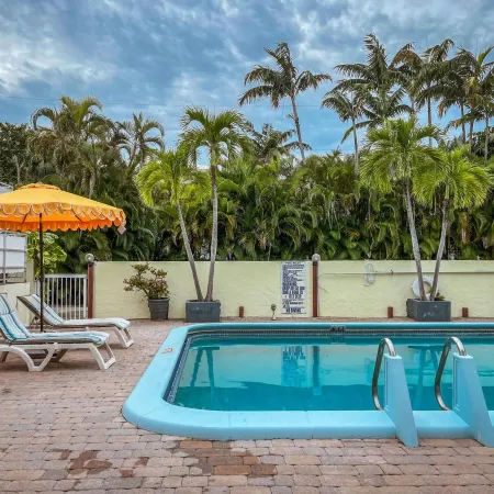 Ocean Lodge