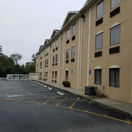 Baymont by Wyndham Grovetown Augusta