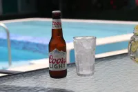 Pacific Coast Hotel - bar
