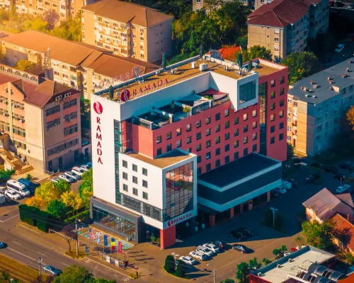 Ramada by Wyndham Oradea Hotels in Oradea