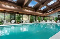 Meadowbrook Inn Hotels in Blowing Rock