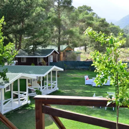 Lukkies Lodge Cirali