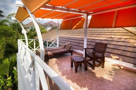 Leelawadee Pool Villa BBQ&Pool Party Отели рядом с достопримечательностью «Wat Nong Chap Tao»