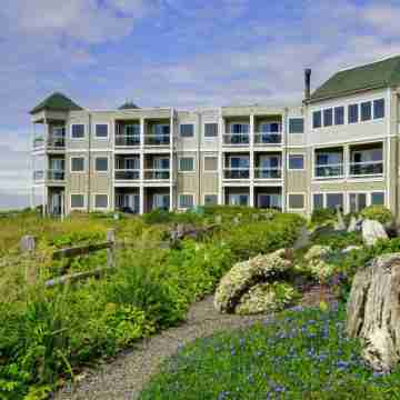 Overleaf Lodge and Spa Hotel Exterior