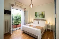 Blue Ark Athenian Nest Hotel dekat Nea Smyrni Stadium