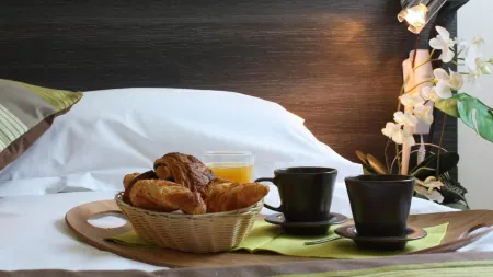 Côté Hôtel Отели в г. Тезе