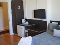 The Beaconsfield Hotel Hotels in Fremantle