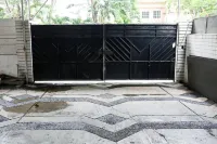 Charisma Residence فنادق في Tenggilis Mejoyo