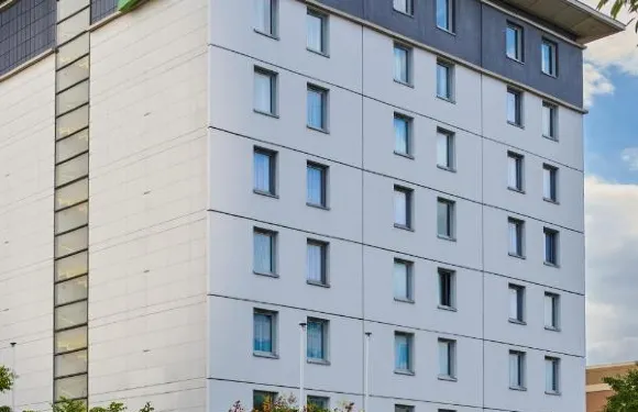 宜必思尚品巴黎熱訥維耶酒店