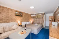 Settlers Motor Inn Hotels in Tenterfield