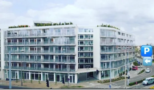 Parizs Garden Apartments