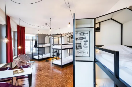 The Circus Hostel Hotel dekat Concert House Berlin