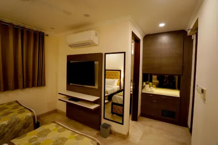 Wongdhen House Отели рядом с достопримечательностью «Фатехпур-Масджид»