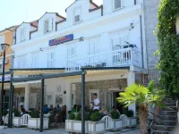 Guesthouse Aurora Hotels in Trpanj