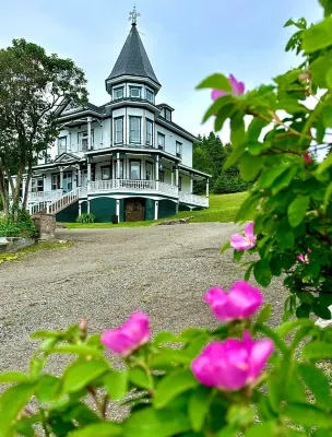 Le Manoir du Vieux Presbytère โรงแรมใน