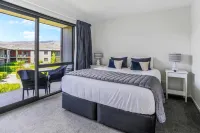 Central Park Apartments Hotels in Clyde