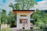 Tiny House in Dahilayan - Pools
