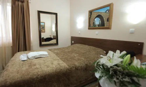 Hotel Kratis