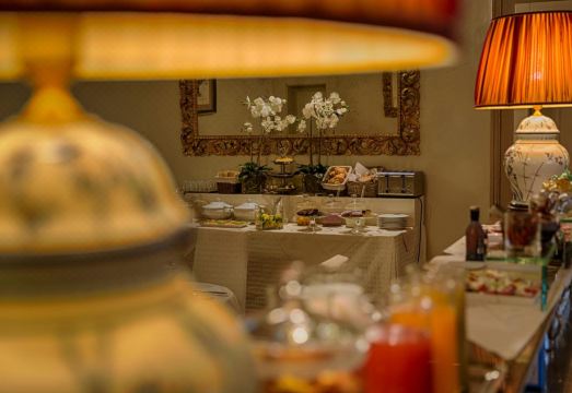 팔라초 구이치아르디니 객실