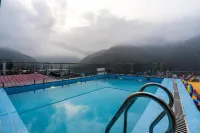 Gostops Plus Rishikesh Tapovan - Pools