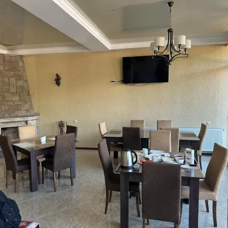 Hotel Iveria