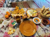 Le Retour au Calme Maison d'hôtes - breakfast