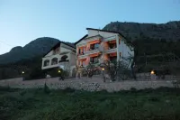 Almini Apartments