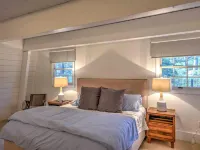 Tahoe City A-Frame Home 10 Mi to Skiing! Hotels in Dollar Point