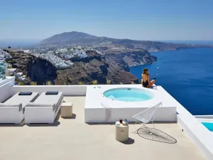Olia Villas & Suites