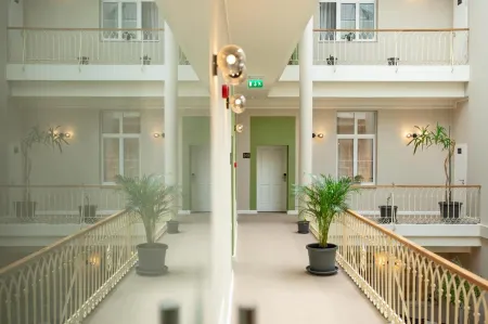 Residence Hirscher Отели в г. Брашов