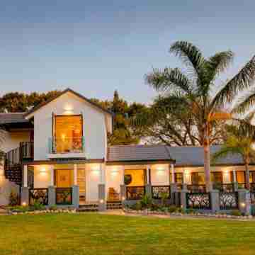 Amour Guest House Hotel Exterior