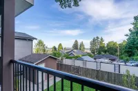 Vancouver Yuelai Guesthouse