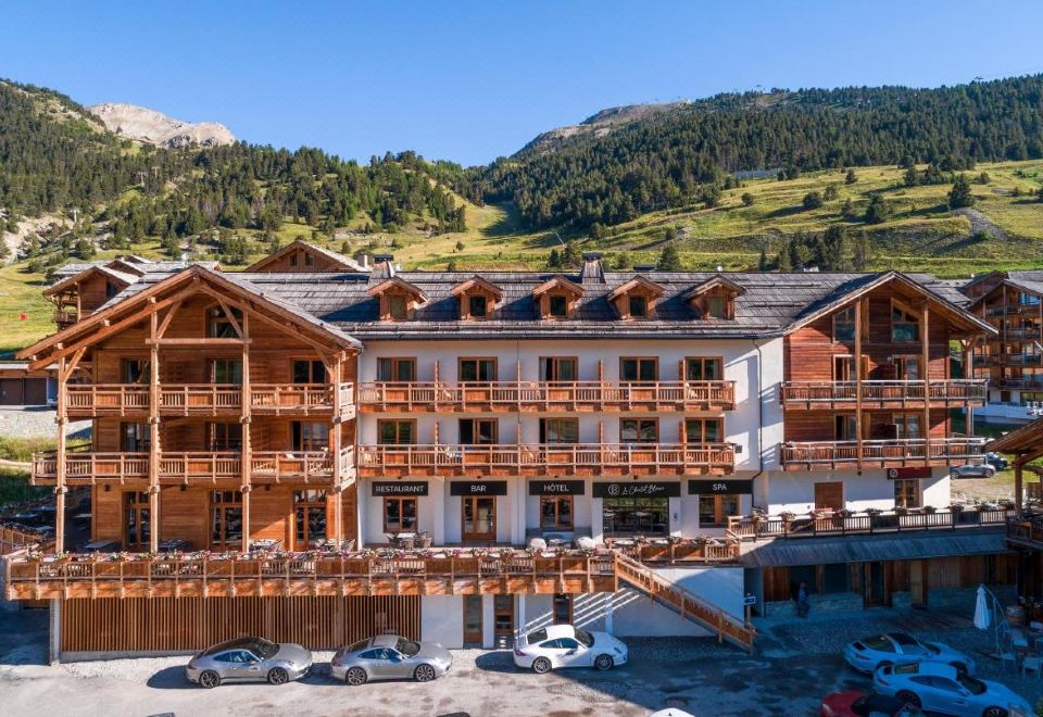 hotel overview picture
