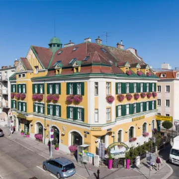 Hotel Bergwirt Schonbrunn Отели рядом с достопримечательностью «23. Лизинг»