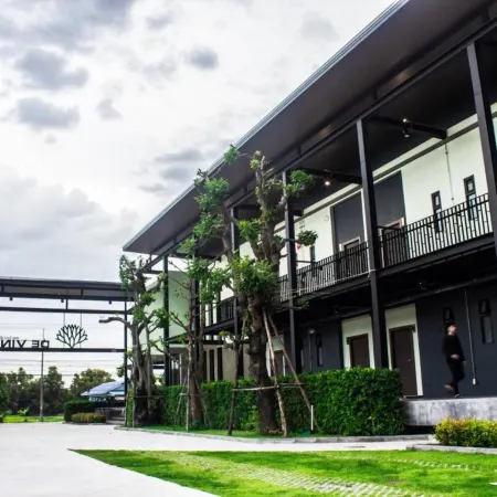 De Vine House