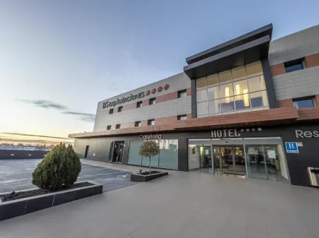 BS Capitulaciones Отели в г. Вега-де-Гранада