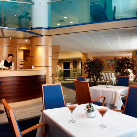 Pacific Hotel Fortino