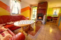 Apartment Sara Hotels in Hudinja