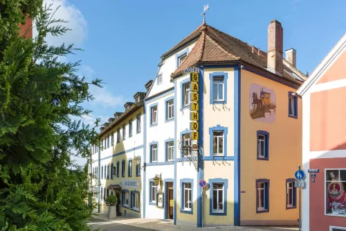 Hotel-Gasthof Zur Post Hotels in Kastl